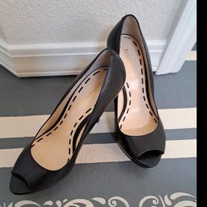 Beautiful, never worn, black leather Enzo Angiolini platform, peeptoe, open toe,